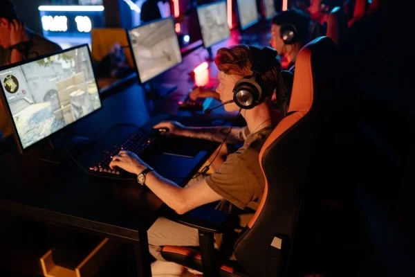 CS2秋决RA硬撼Astralis地图池暗战揭开冠军争夺序幕